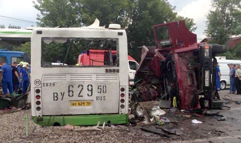 Video: Atklātībā nonācis video ar traģisko autobusa avāriju Krievijā Video: Atklātībā nonācis video ar traģisko autobusa avāriju Krievijā